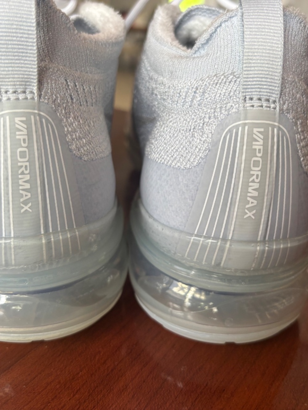 sneaker - Picture 8 of 9